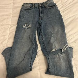 Size 0 Dark Wash Ripped Jeans